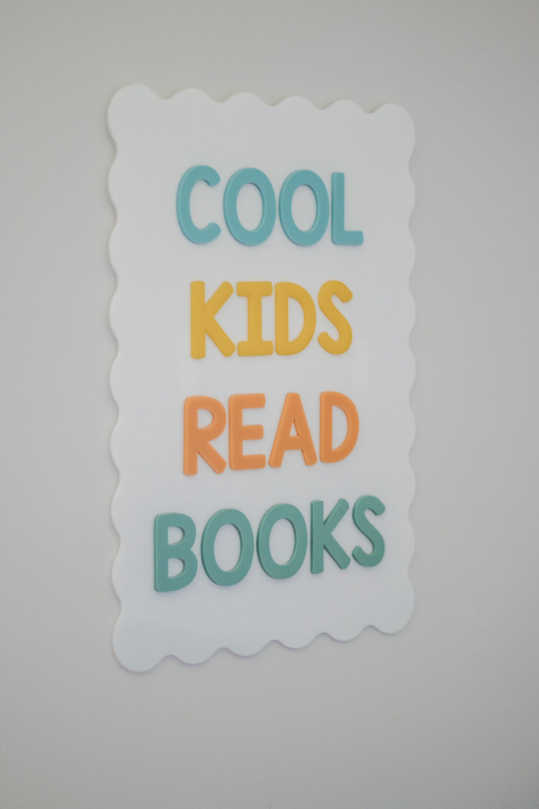 Cool Kids Read Books Wavy Plaque