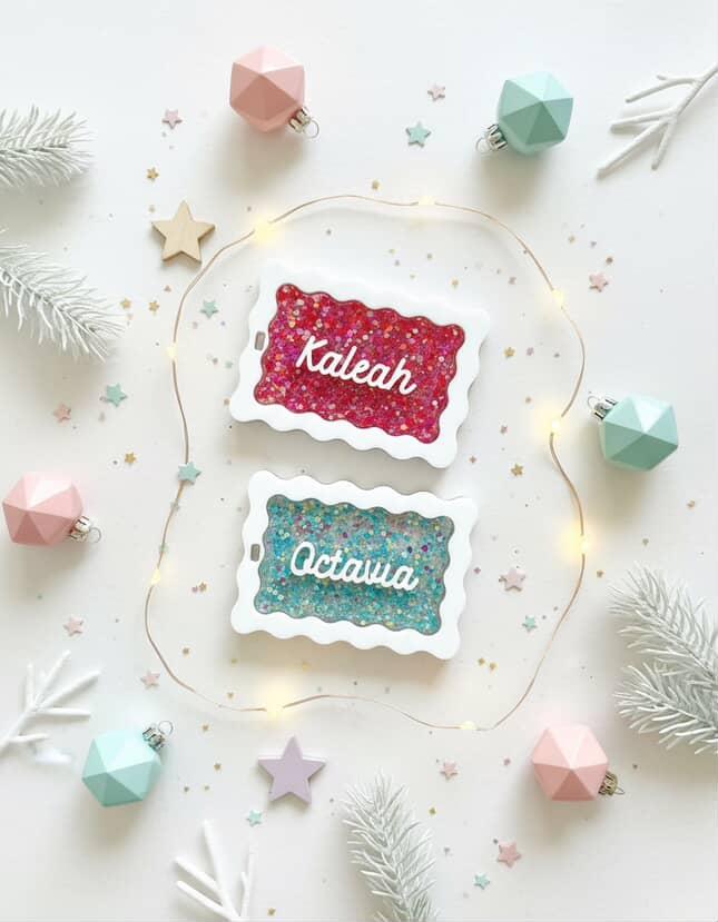 Festive Shaker Tags