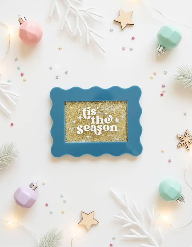 Snowglobe Colour Pop Frame - Tis The Season